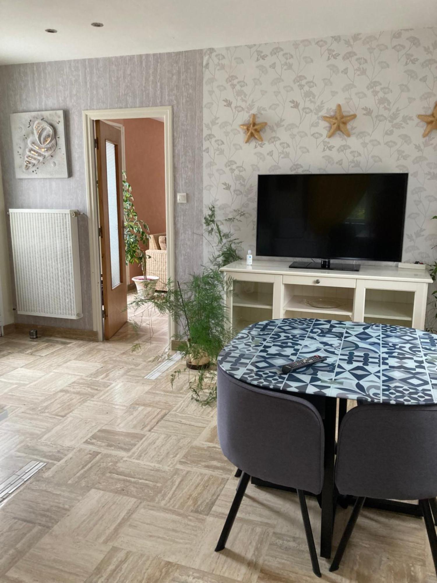 Loue Chambre Chez L Habitant Acces A La Cuisine A 10 Mn Des Plages Ploeven 외부 사진